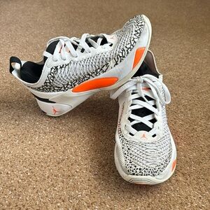 Luka Doncic Signature1 2022 Jordan Brand Basketball shoes